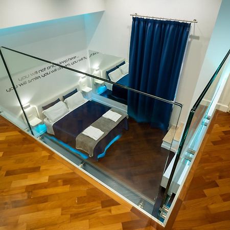 Skyhouse Duomo Bed & Breakfast เนเปิลส์ ภายนอก รูปภาพ