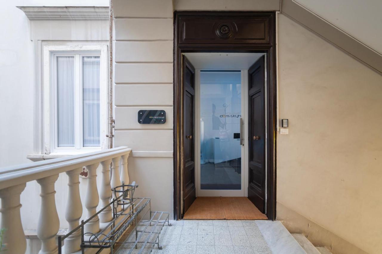 Skyhouse Duomo Bed & Breakfast เนเปิลส์ ภายนอก รูปภาพ
