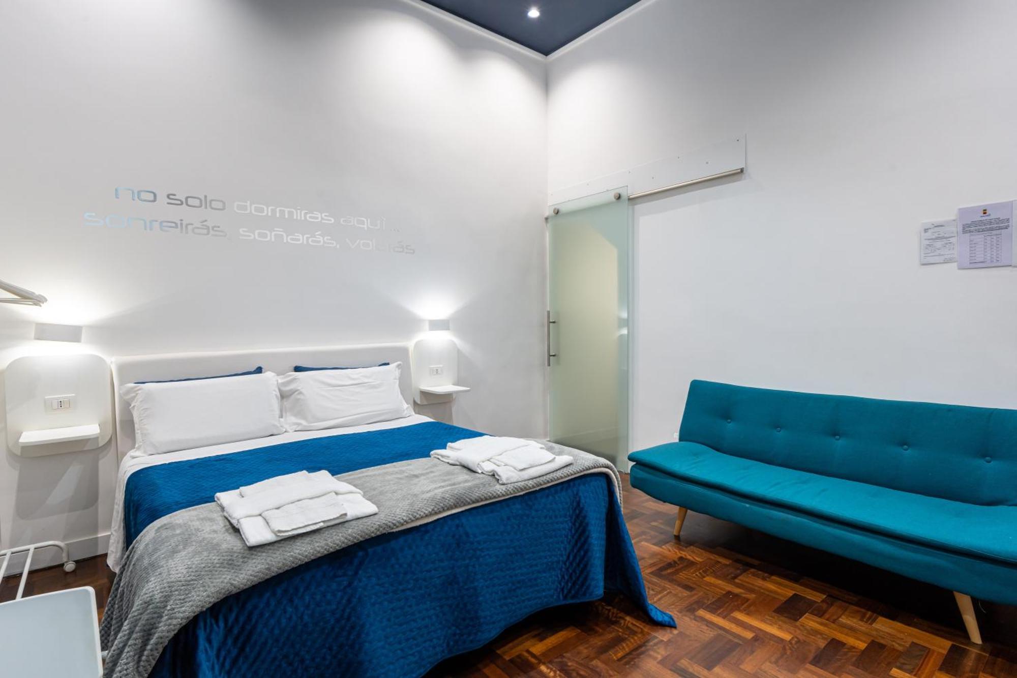 Skyhouse Duomo Bed & Breakfast เนเปิลส์ ภายนอก รูปภาพ