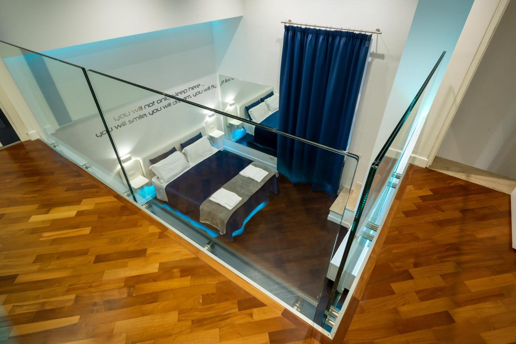 Skyhouse Duomo Bed & Breakfast เนเปิลส์ ภายนอก รูปภาพ