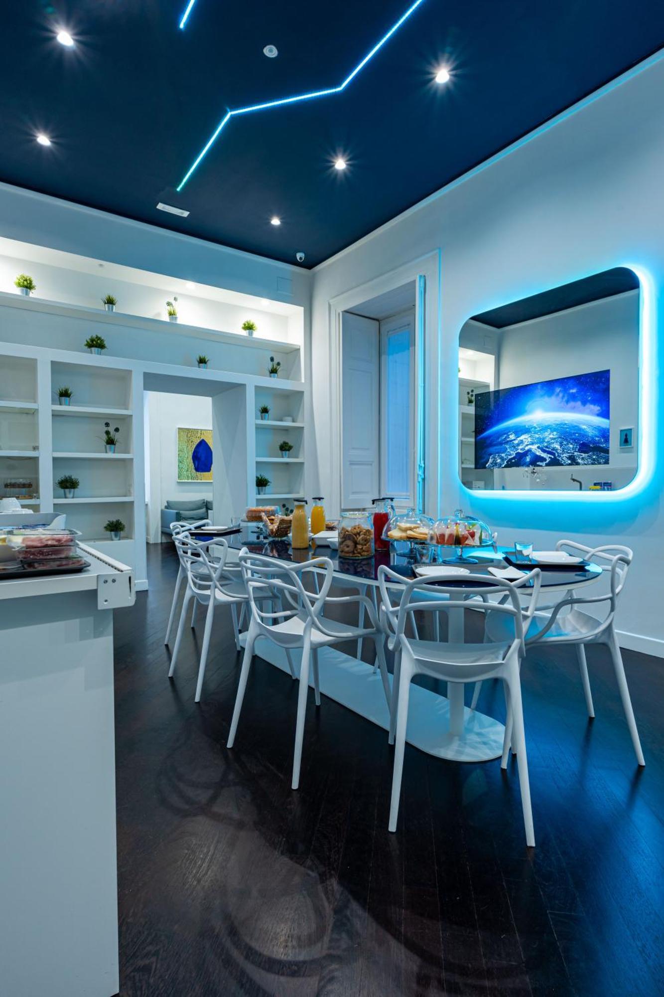 Skyhouse Duomo Bed & Breakfast เนเปิลส์ ภายนอก รูปภาพ