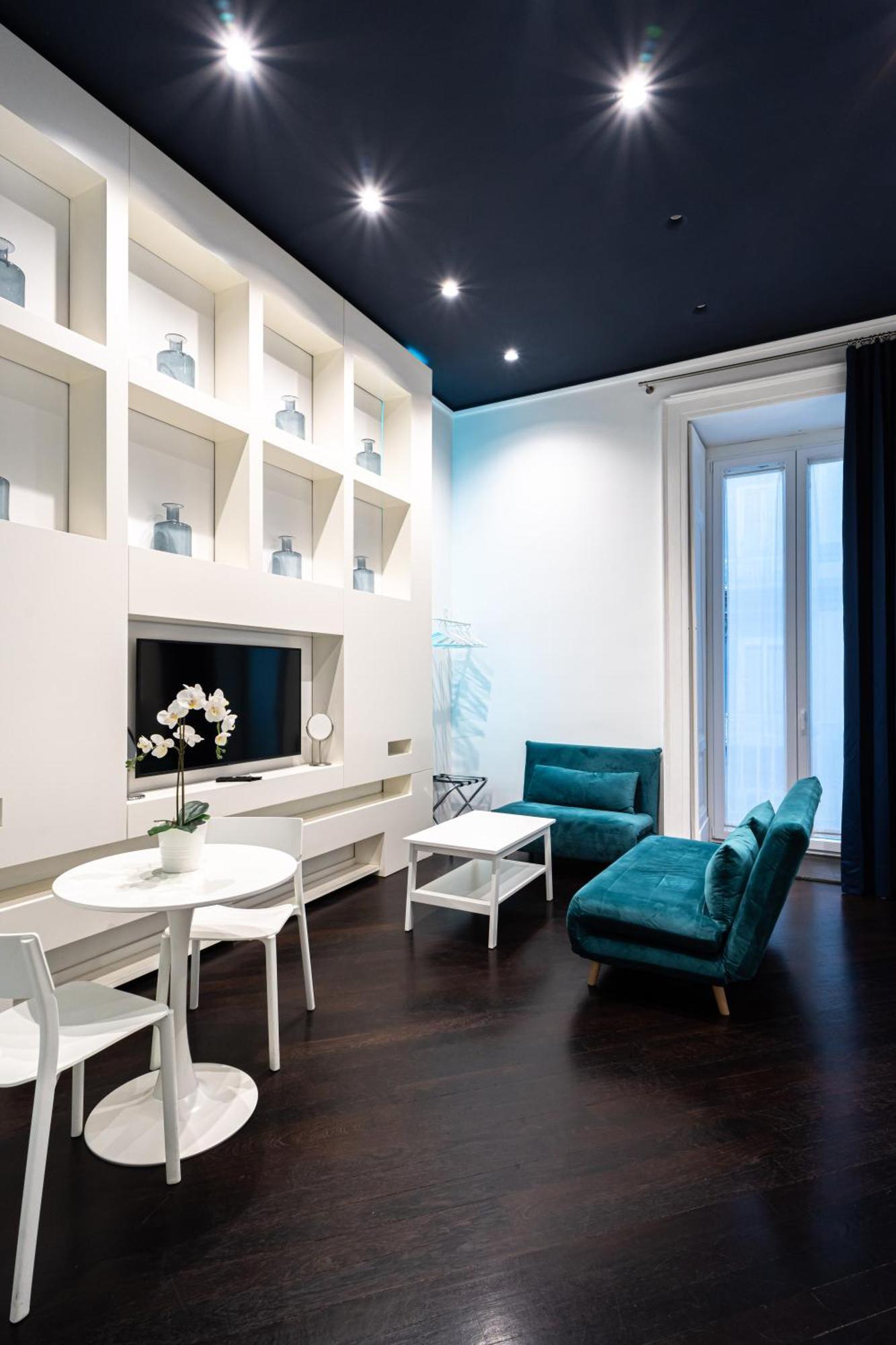 Skyhouse Duomo Bed & Breakfast เนเปิลส์ ภายนอก รูปภาพ